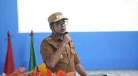 Wakil Wali Kota Sukabumi, Bobby Maulana, saat memberikan sambutan dalam Seminar Nasional yang digelar Fakultas Hukum UMMI, pada Senin (16/6). Foto: Humas Pemkot Sukabumi.