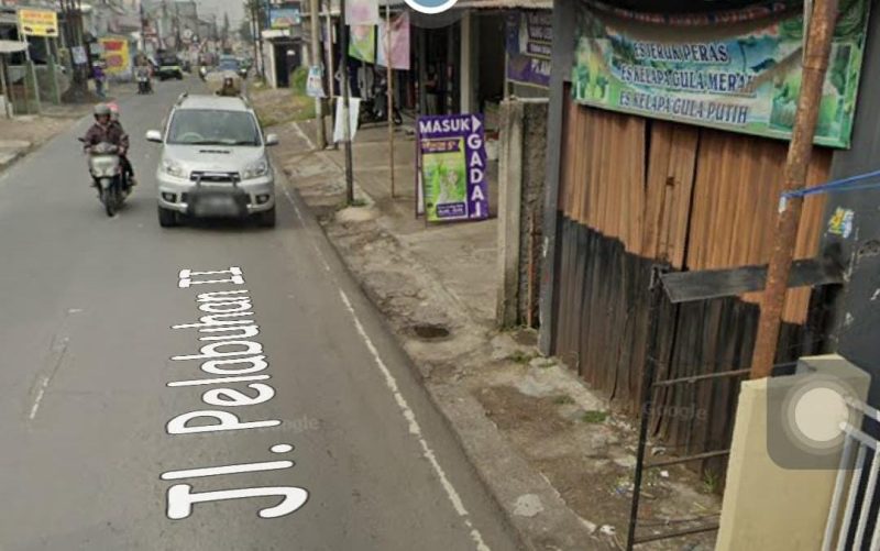 Tangkapan layar lokasi terjadinya aksi pencurian sepeda motor di Jalan Pelabuhan ll RT 03/18 Kelurahan Dayeuhluhur, Kecamatan Warudoyong, tepatnya di samping Raja Gadai, pada Kamis (5/6) sekira pukul 02.30 WIB. Foto: Istimewa.