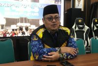 Kepala DP2KBP3A Kota Sukabumi, Yadi Mulyadi, saat diwawancarai awak media. Foto: Nuria Ariawan.