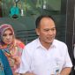 Plt Direktur RSUD R. Syamsudin SH, Yanyan Rusyandi, saat diwawancarai awak media. Foto: Nuria Ariawan.