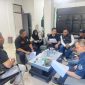 Dishub dan PWI Kota Sukabumi menggelar rapat persiapan dalam rangka Harhubnas 2025 yang digelar di kantor Dishub, pada Jumat (8/8). Foto: Nuria Ariawan.