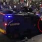 Mobil Rantis Brimob sesaat sebelum melindas driver ojol. Foto: Istimewa.