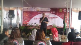 Wali Kota Sukabumi, H. Ayep Zaki, saat menghadiri puncak peringatan Hari Bakti Dokter Indonesia ke-117, di Lapang Merdeka, pada Sabtu (11/10).