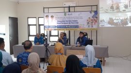 Wali Kota Sukabumi, Ayep Zaki, saat memberikan sambutan dalam kegiatan pemberian penghargaan prestasi tingkat Jawa Barat tahun 2025 dan pembukaan pencegahan dan penanganan tindak kekerasan disekolah serta pendampingan anak berhadapan dengan hukum.