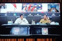 Suasana rapat koordinasi nasional (rakornas) melalui Zoom Meeting Room bersama Menteri Keuangan dan jajaran Kementerian Dalam Negeri (Kemendagri), Senin (20/10).