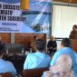 Anggota DPR RI Iman Adinugraha, membuka Bimtek dengan para pelaku usaha ekonomi kreatif, di Teras Muara Café dan Resto, Palabuhanratu, Kabupaten Sukabumi, pada Senin (27/10).
