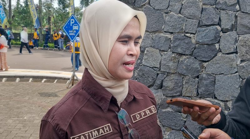 Anggota Komisi II DPRD Kota Sukabumi dari Fraksi PAN, Fatimah. Foto: Boy.