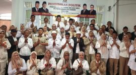 Foto bersama jajaran pengurus DPC Partai Gerindra Kota Sukabumi