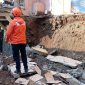TPT ambruk di sekitar bantaran Sungai Cisuda Kecamatan Baros, Kota Sukabumi, pada beberapa waktu lalu. Foto: Istimewa