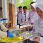 Pelaksanaan program MBG prasmanan di salah satu SMA di Kota Sukabumi, belum lama ini. Foto: Istimewa