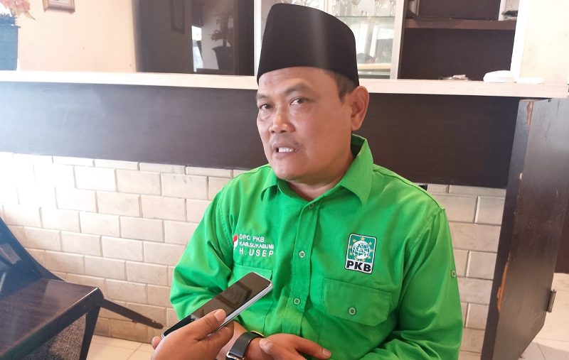 Sekretaris DPC PKB Kabupaten Sukabumi, yang juga sekaligus kandidat, H. Usep. Foto: Boy.