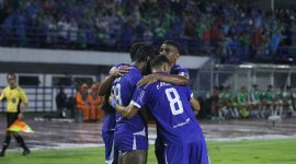 Selebrasi para pemain Persib Bandung saat menghadapi Bali United di Stadion Gelora Bandung lautan Api (GBLA), pada Minggu (12/4) malam. Foto: Dok. Persib