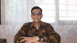 Lurah Gunung Puyuh, Mamat Ismatullah. (Foto: Istimewa)
