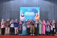 Ketua TP PKK Kota Sukabumi, Ranty Rachmatilah, saat memberikan sambutan dalam kegiatan Seminar Smart Service Parenting yang digelar di GOR Merdeka, Kamis (4/6). (Foto: Dokpim Kota Sukabumi)