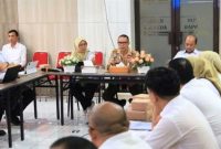 Kepala Bappeda Kota Sukabumi, Mohammad Hasan Asari, saat menggelar rapat koordinasi bersama sejumlah perangkat daerah. (Foto: Istimewa)