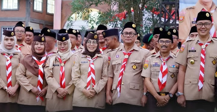 Kepala Dinkes Kota Sukabumi, Ida Halimah, menghadiri pelantikan pengurus baru Pramuka Kota Sukabumi yang berlangsung di Kompleks Pendidikan Praditya Adighuna Globa School, Rabu (15/7). (Foto: Istimewa)