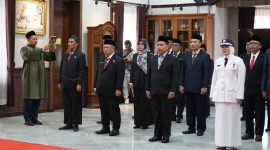 Prosesi pelantikan dan pengambilan sumpah/janji 24 pejabat yang berlangsung di Ruang Utama Balai Kota Sukabumi, Kamis (6/8). (Foto: Dokpim Kota Sukabumi)