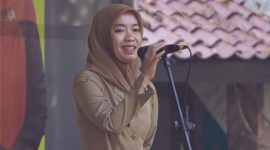 Kepala Bidang P2P Dinkes Kota Sukabumi, Dena Yuliavina, saat bertindak sebagai pembina apel yang berlangsung di lingkungan Dinkes, Selasa (4/8). (Foto: Istimewa)