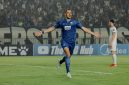 Balsa Sekulic usai mencetak gol di Stadion Si Jalak Harupat, Rabu (28/10). (Foto: Istimewa)