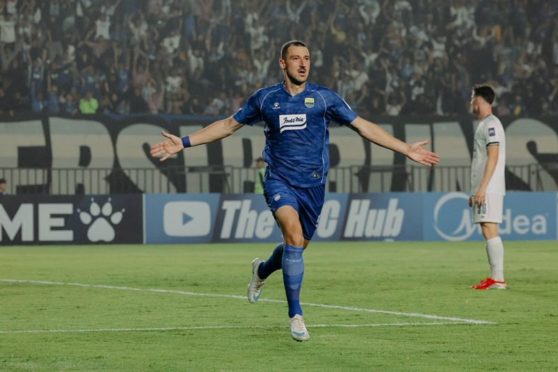 Balsa Sekulic usai mencetak gol di Stadion Si Jalak Harupat, Rabu (28/10). (Foto: Istimewa)